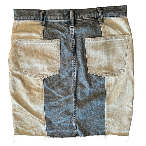 Gap Two Tone Color Block Denim Skirt - Picture 3 of 10